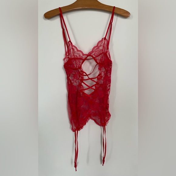 Small Lingerie Set - Picture 7 of 9